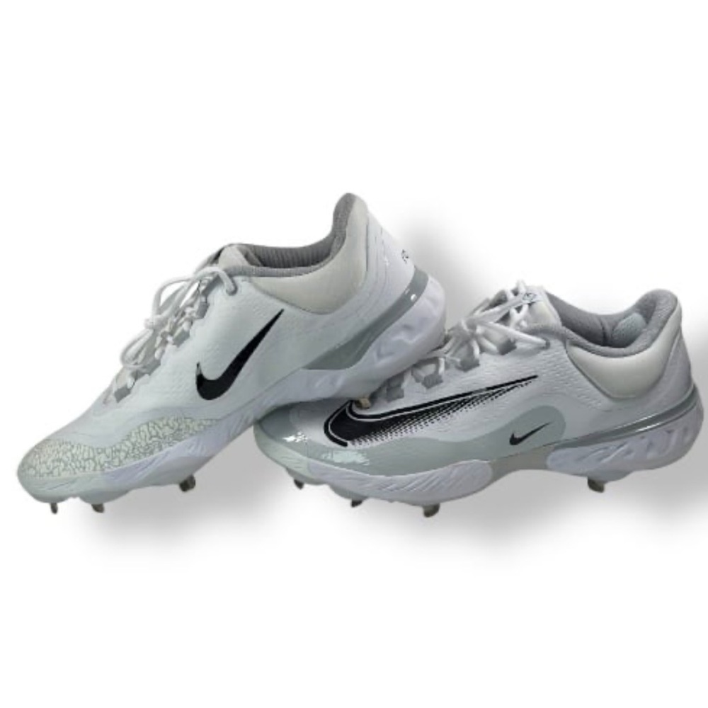 Nike FD2745‑100 Men’s 15 Metal Baseball Cleats White Black Pro Traction NWOT